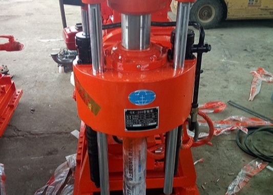 GK 200 de Draagbare Machine van de Testboring voor Geologische Exploratie met 295mm Diameter