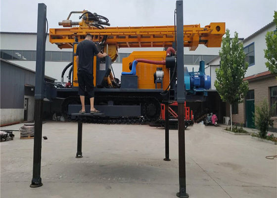 Zware machine voor het boren van waterputten met modderpomp / luchtcompressor